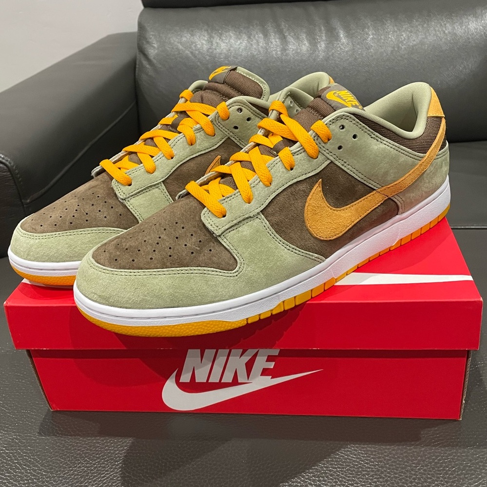 SOLD!!!! BRAND NEW NIKE DUNK LOW SE DUSTY OLIVE